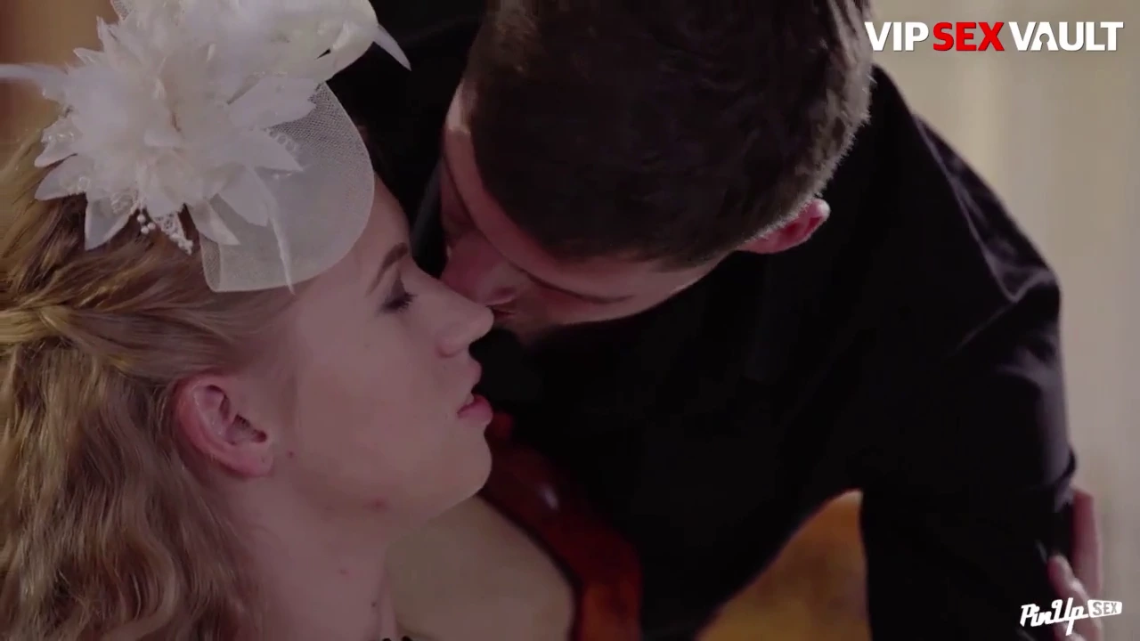 Violette Pink, the PinUp lady, gets seduced and brutally fucked by her well-endowed lover in erotic video porn video
